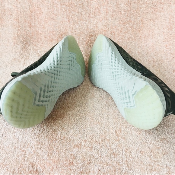 SOLD!NIKE Flyknit Epic React Army Green - Picture 8 of 10